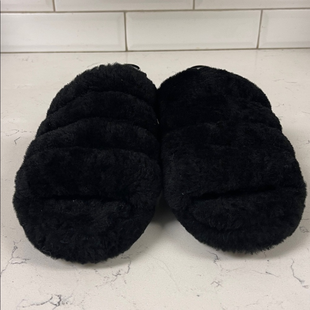 UGG Fluff Yeah Slide Women’s Size 7 Black Fluffy Slides - Picture 3 of 17